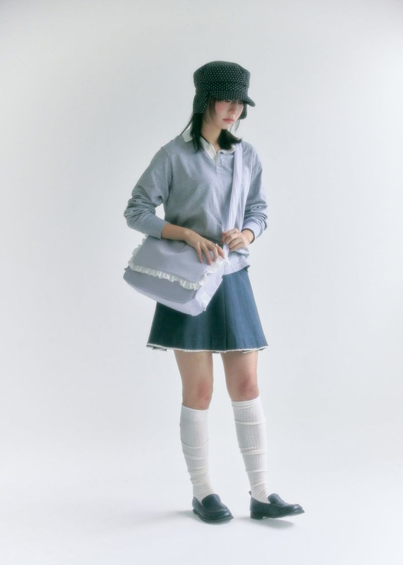 frill messenger bag (light grey)