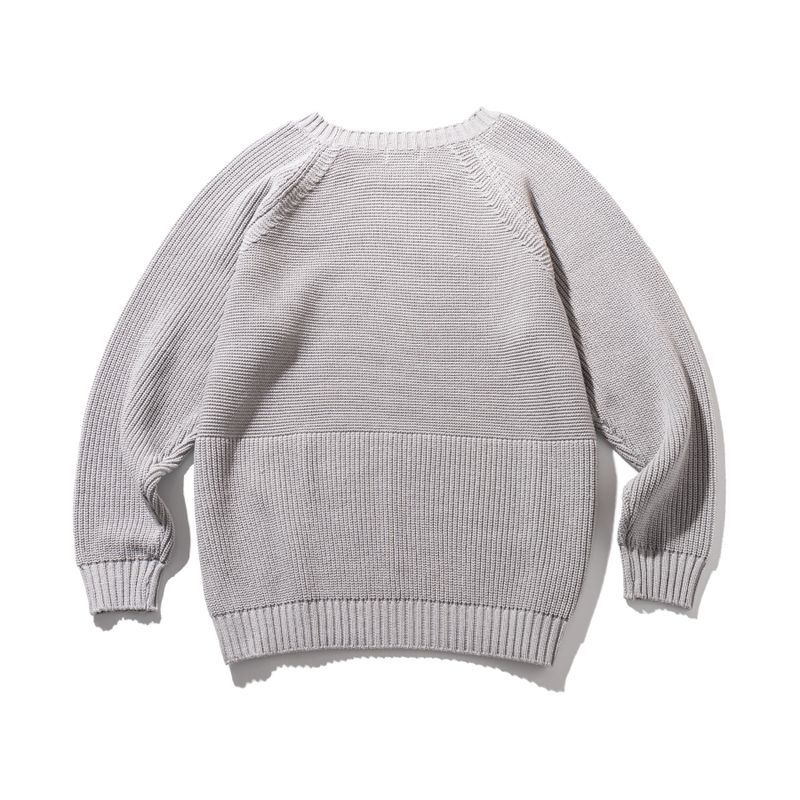 HALF INCISION OVERSIZED KNIT