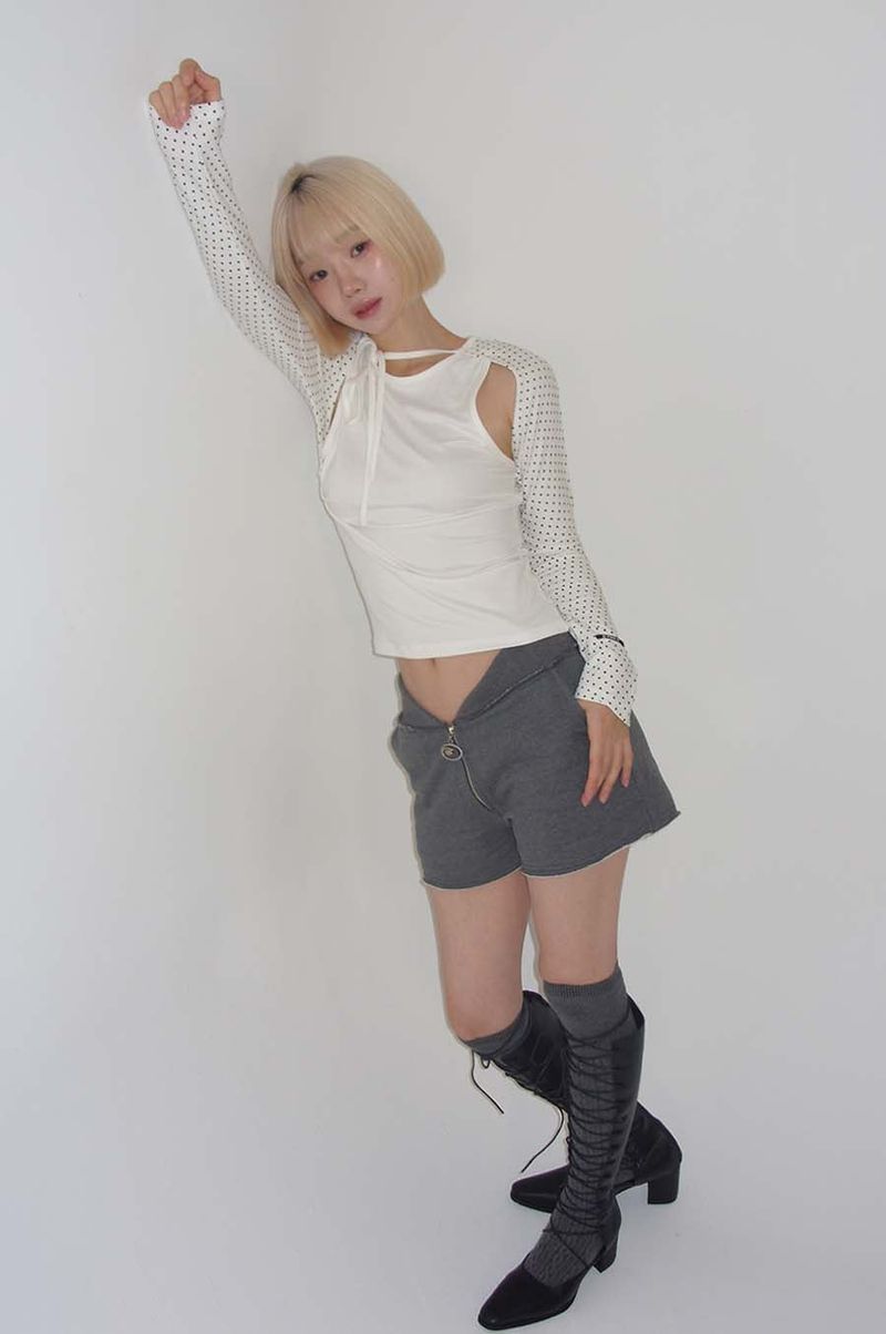 ネックストラップTシャツ_DOT WHITE