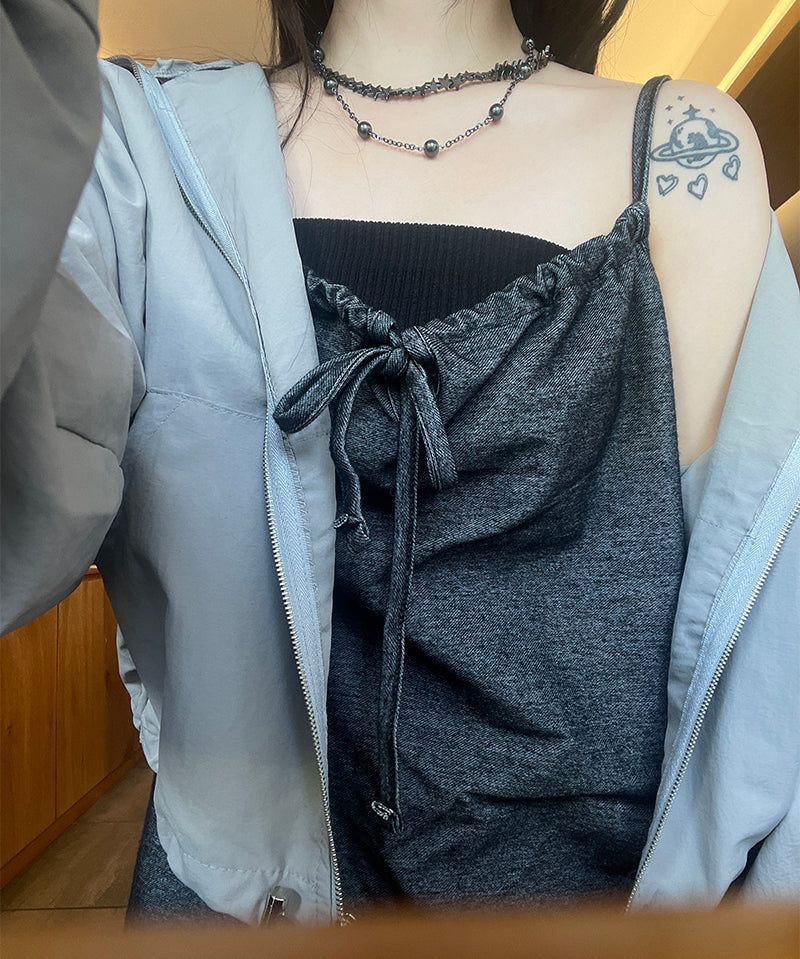 heenytsuki(ヒニツキ)の「Morigirl cotton denim ribbon sleeveless(Tops)」