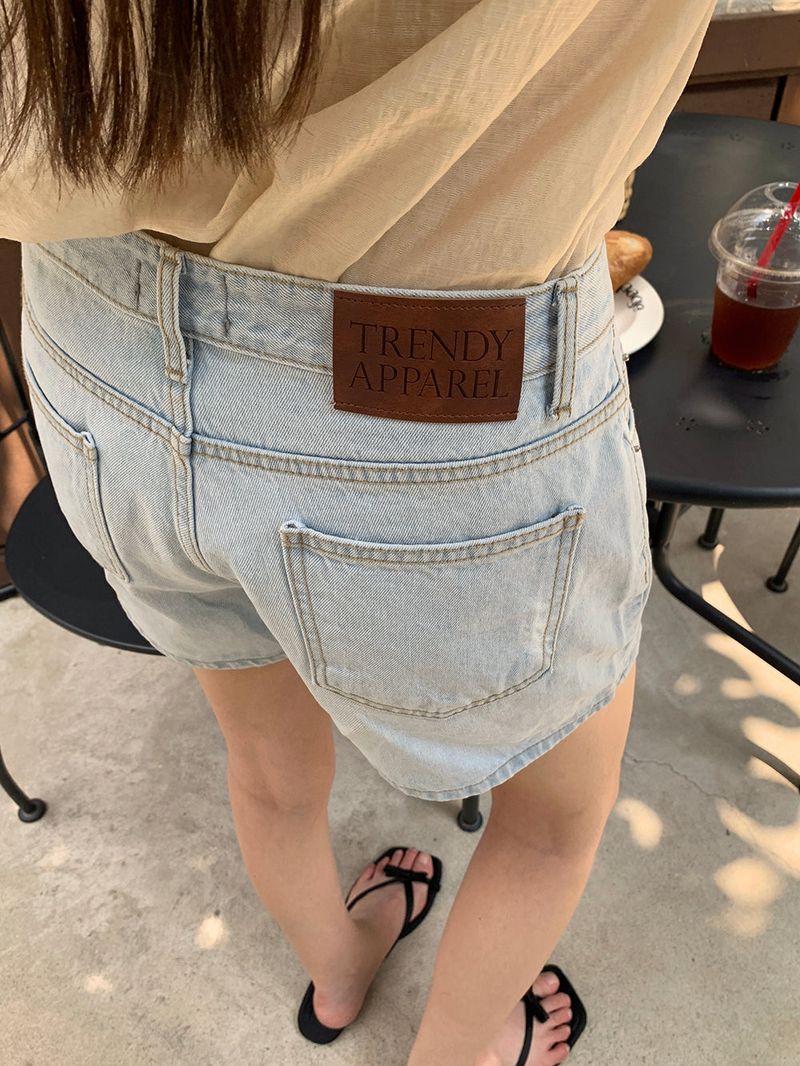 [MADE] Delrose Denim Shorts