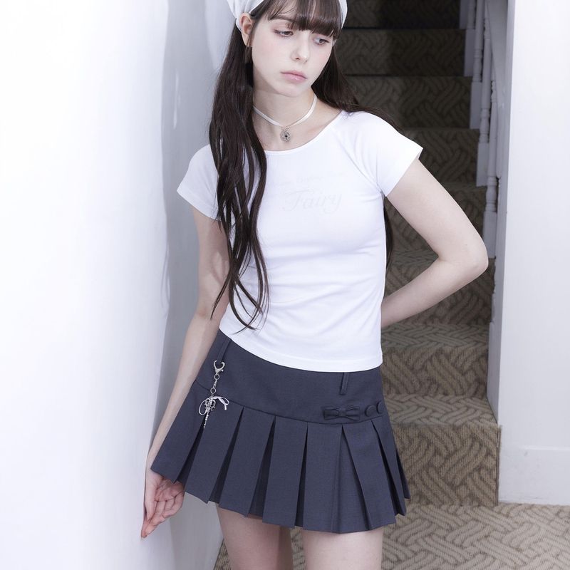 Whisfairy（ウィスフェアリー）の「Dolly Bow Pleated Skirt (CHARCOAL)（Skirts）」