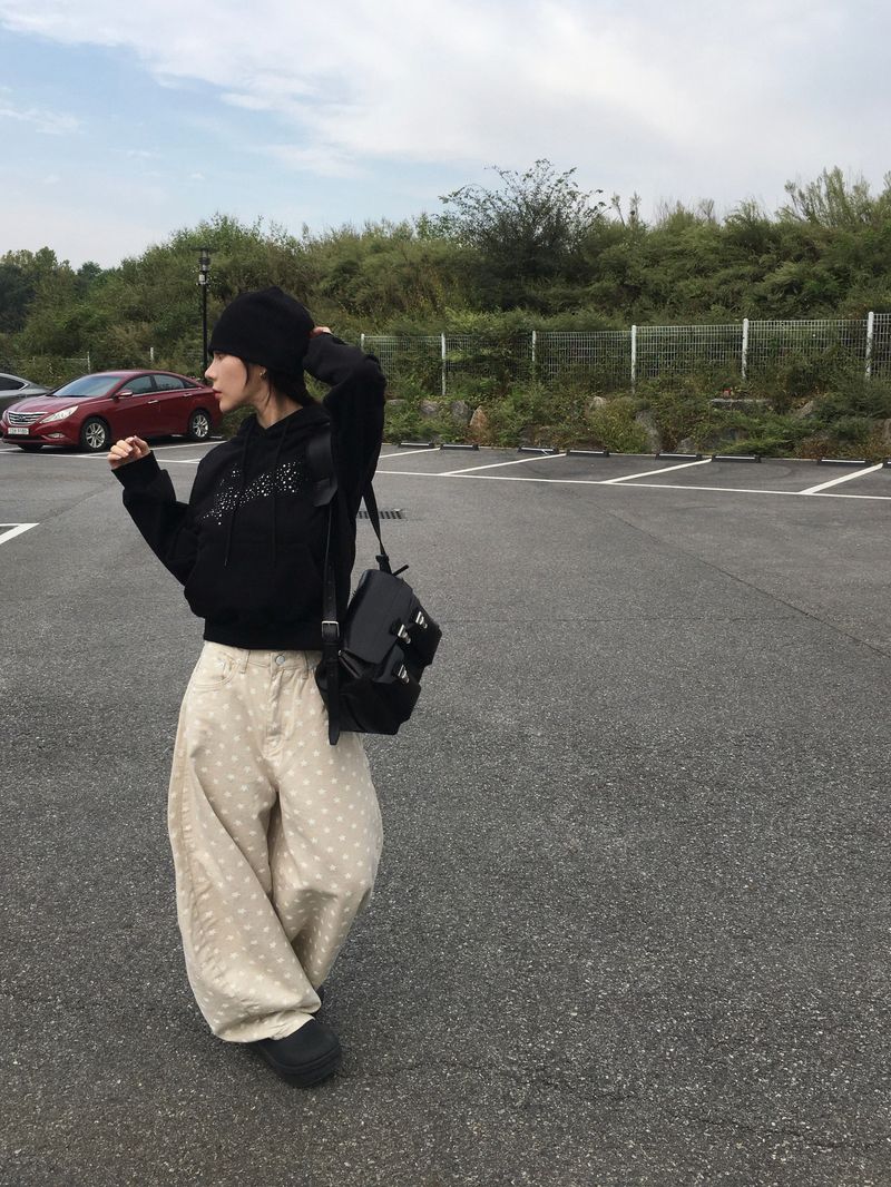 RITCORE(リットコア)の「Starry Night Patch Crop Hoodie (3c)(Tops)」