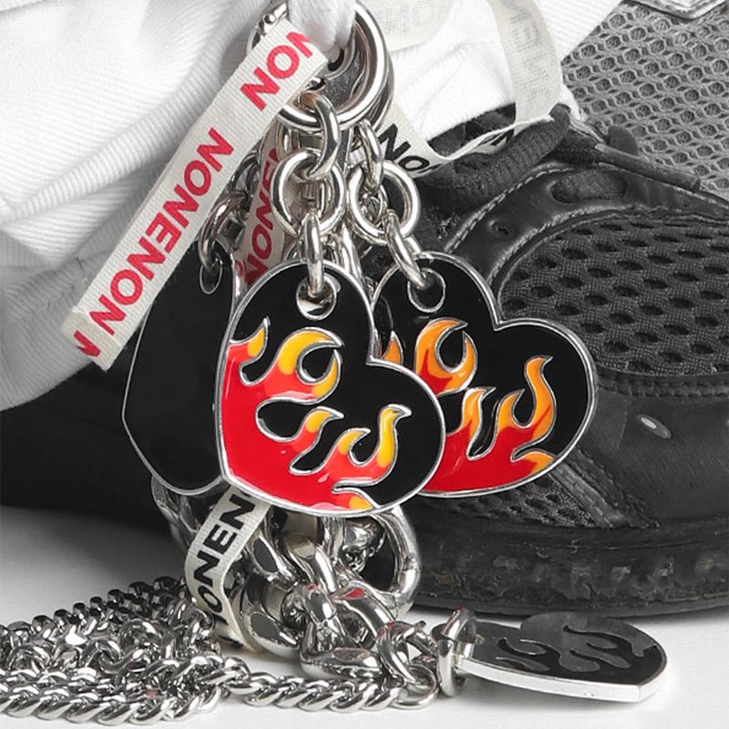 nonenon（ノンノン）の「FLAME LOVE KEYRING(RED)_S（Toys/Key Holders）」