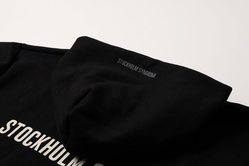 LOGO ZIP HOODIE - BLACK