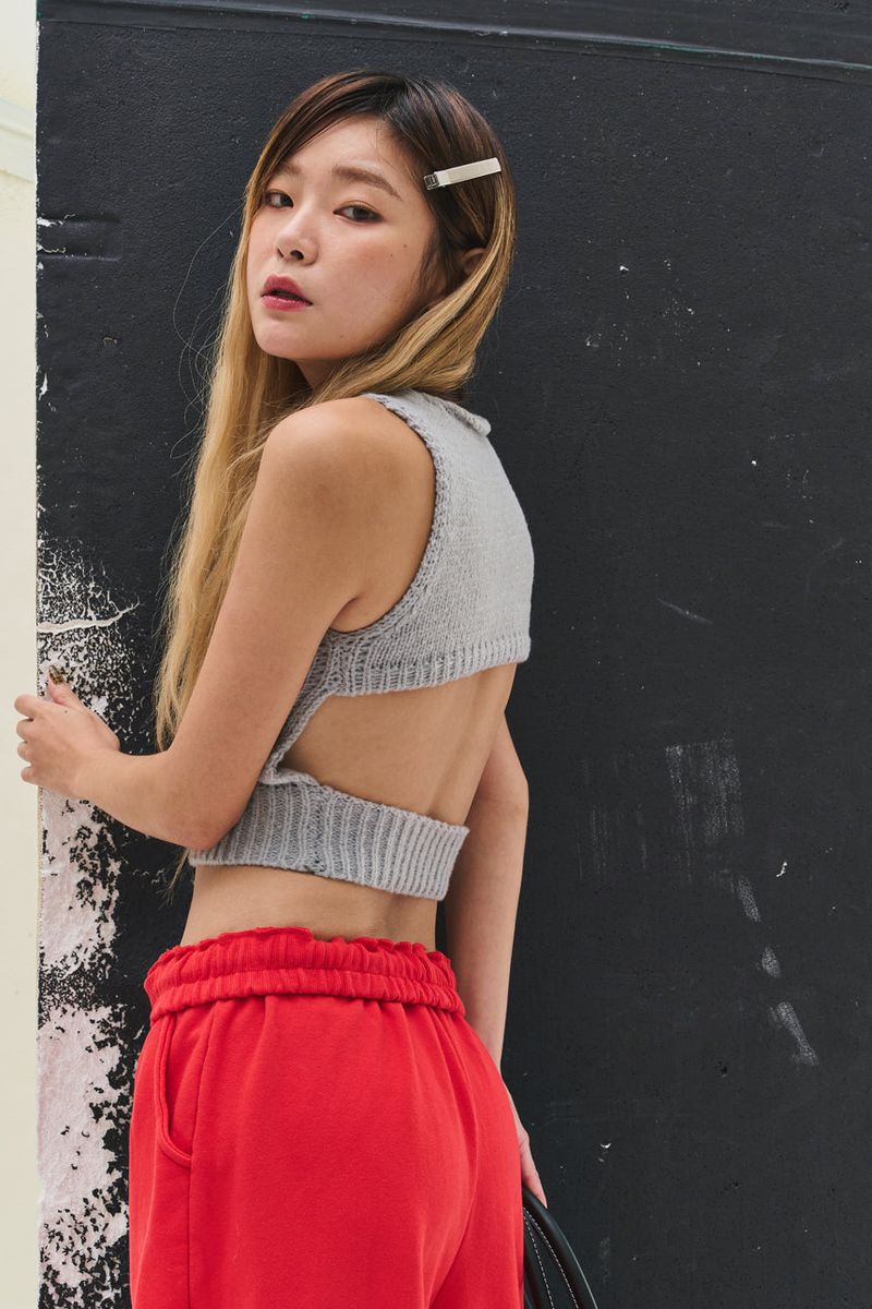 Back Point Knit Sleeveless (3 colors)