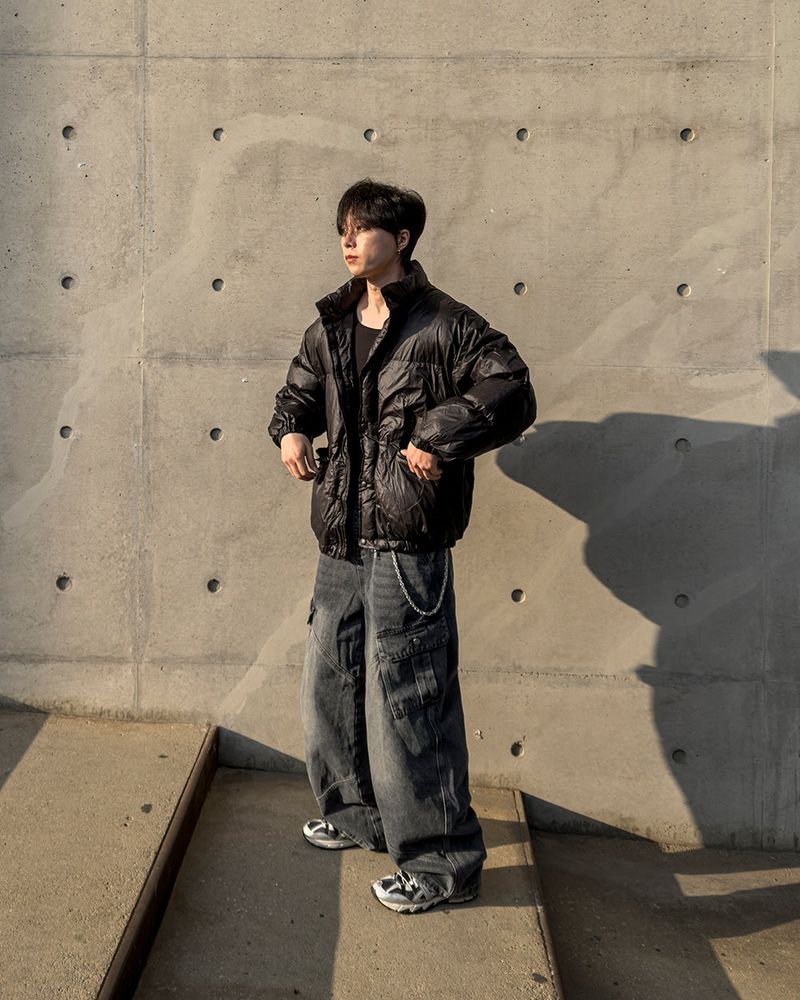 Curt Cut Cargo Wide Denim