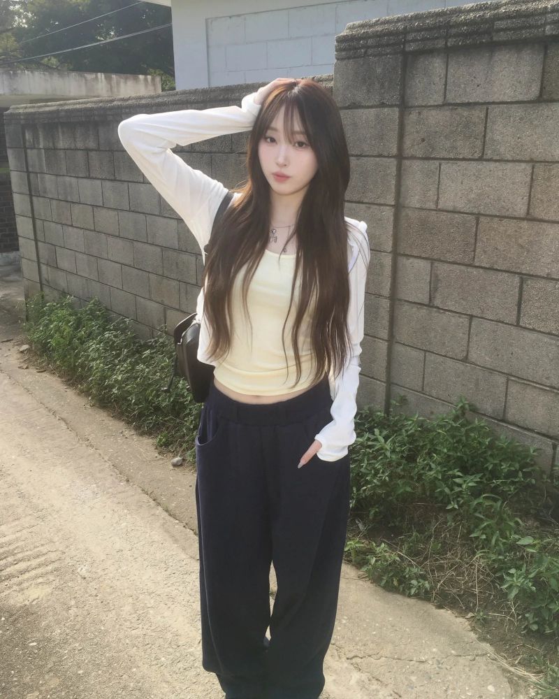 Warmer crop hood jumper