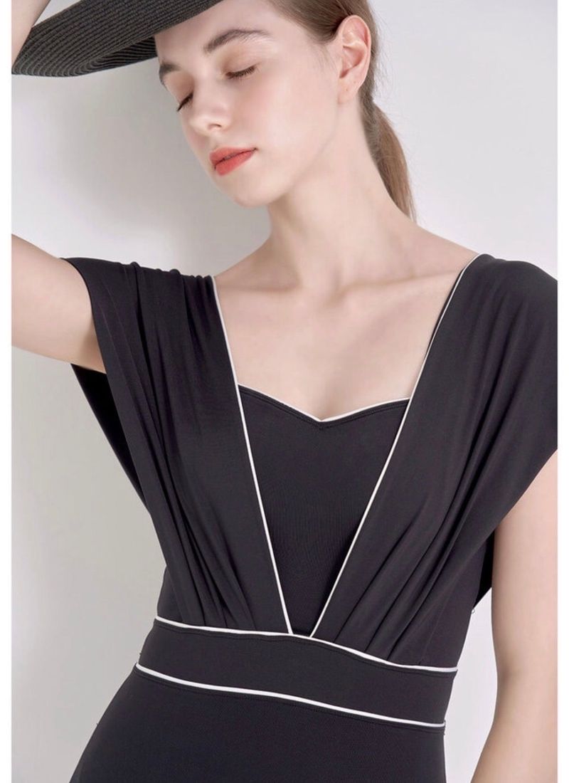 Hepburn swimsuit Black