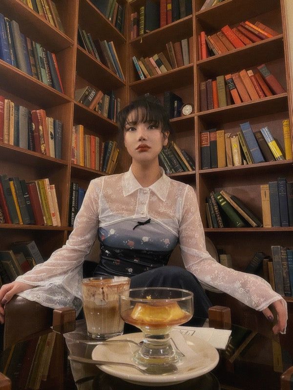 VIVIC（ビビク）の「レースレイヤードクロップブラウス (WHITE )（トップス）」