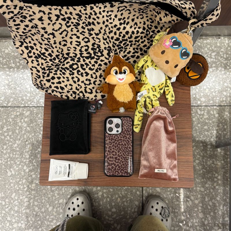 [MADE] Leopard (Brown) Epoxy Black Bumper iPhone Case