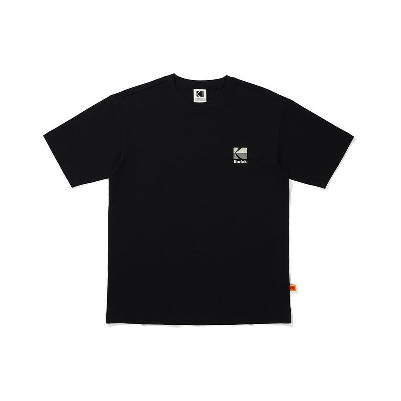 KODAK（コダック）の「ビッグロゴコットンショートスリーブTシャツ【ブラック】（トップス）」
