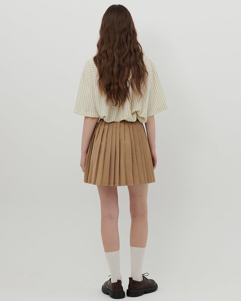 【MADE】LOGO PRINT PLEATED SKIRT [BEIGE]