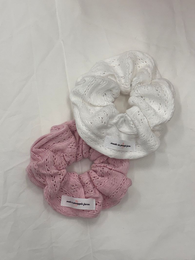 [2PCS 1SET] SOFT PUNCHING KNIT SCRUNCHIE