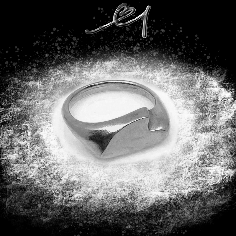 oesalang(ウェサラン)の「ring 'Horizon' OSL logo play {MADE}(Accessories)」