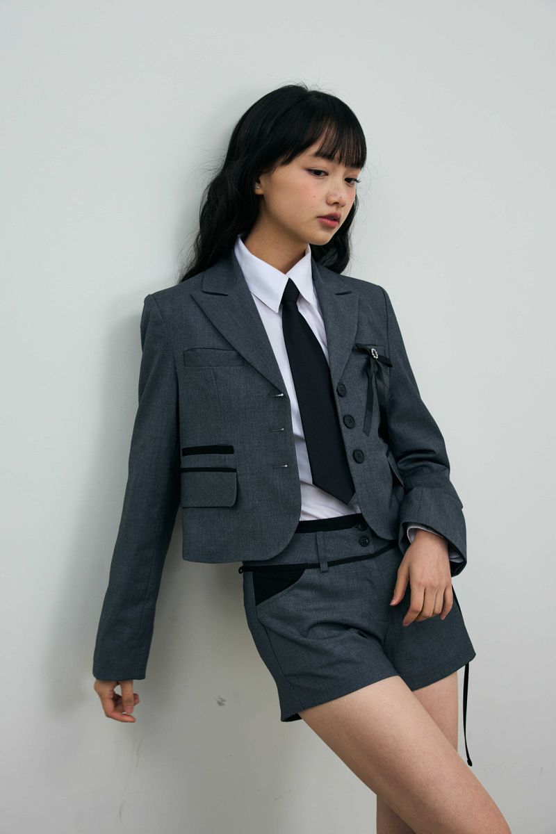 ASTRAL CROP JACKET / CHARCOAL