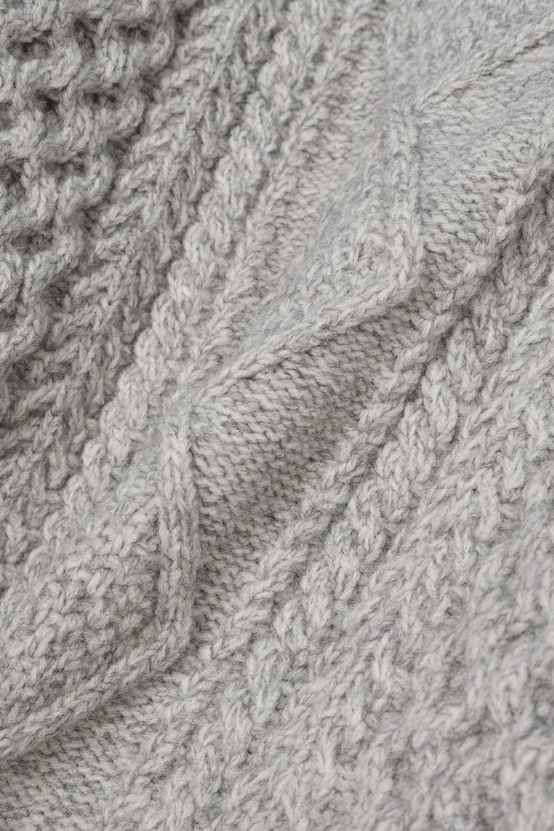 Note cable knitwear