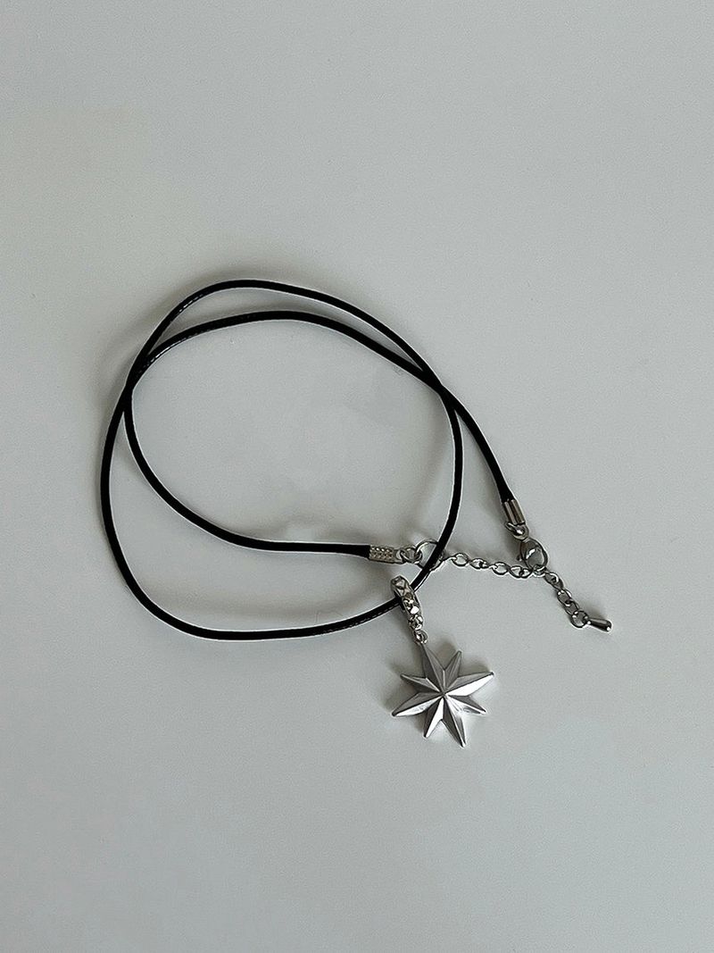 Star piece necklace