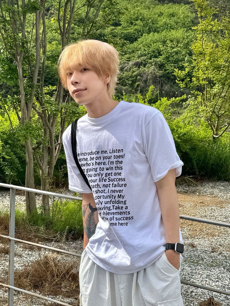 Square frame lettering short sleeve T 3C