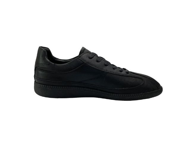 Shaving Basic Sneakers