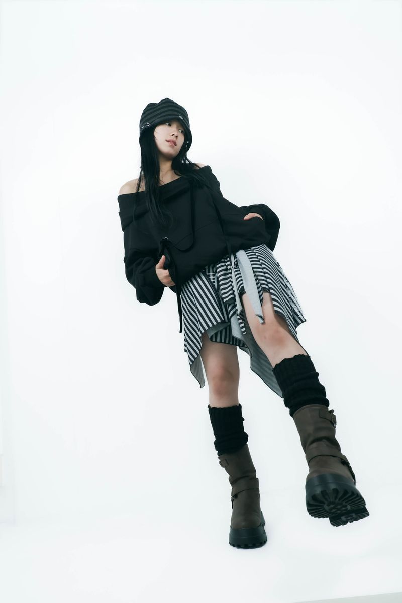 offshoulder ribbon hoodie(black)