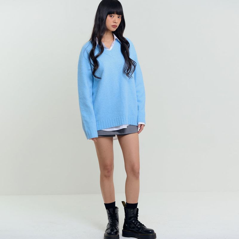 Soft Brushed V-Neck Knit Sky Blue