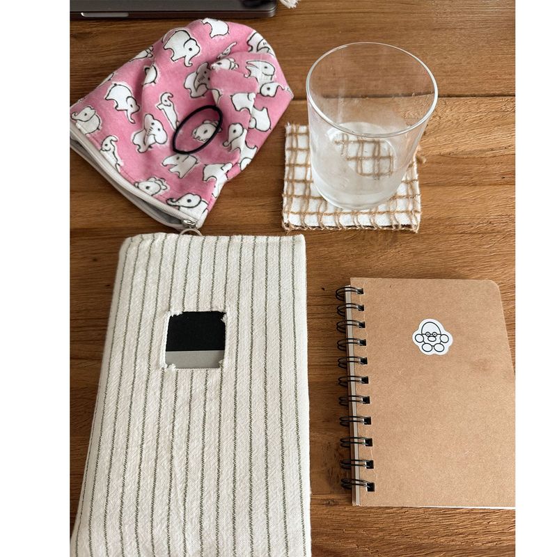 pink elephant pouch (silver ring)