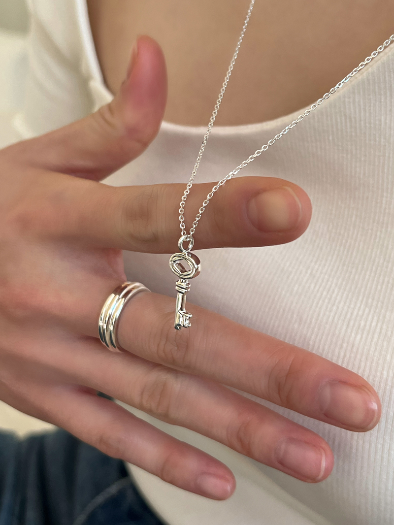 Key of heart necklace (silver)