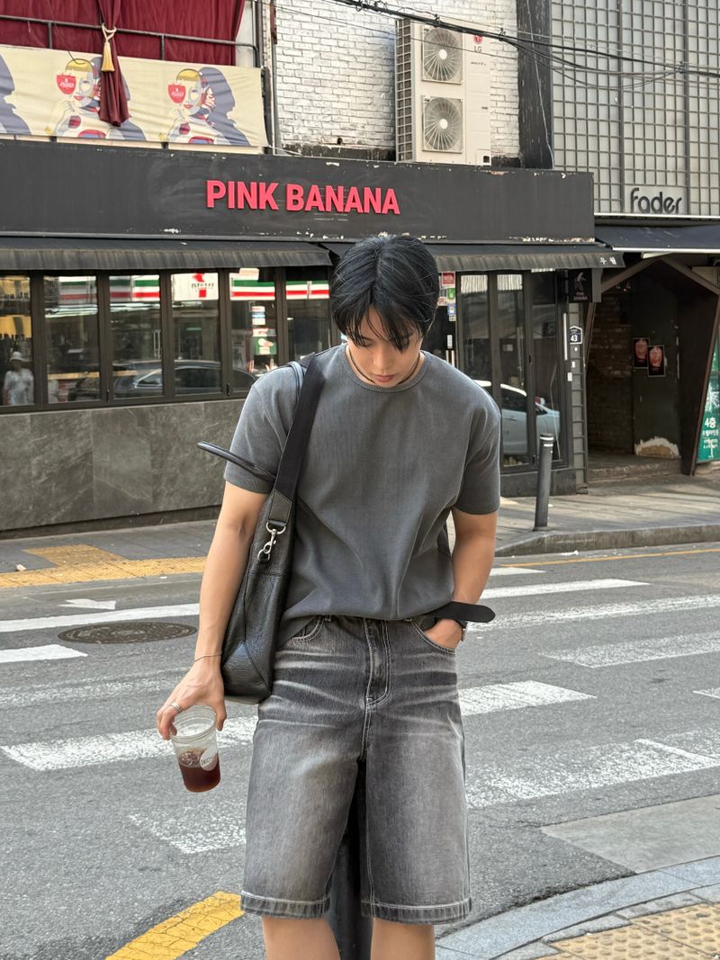 Stone washed bermuda denim pants