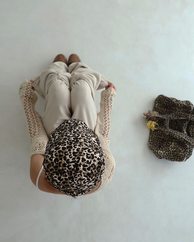 leopard leopard buckle hunting cap