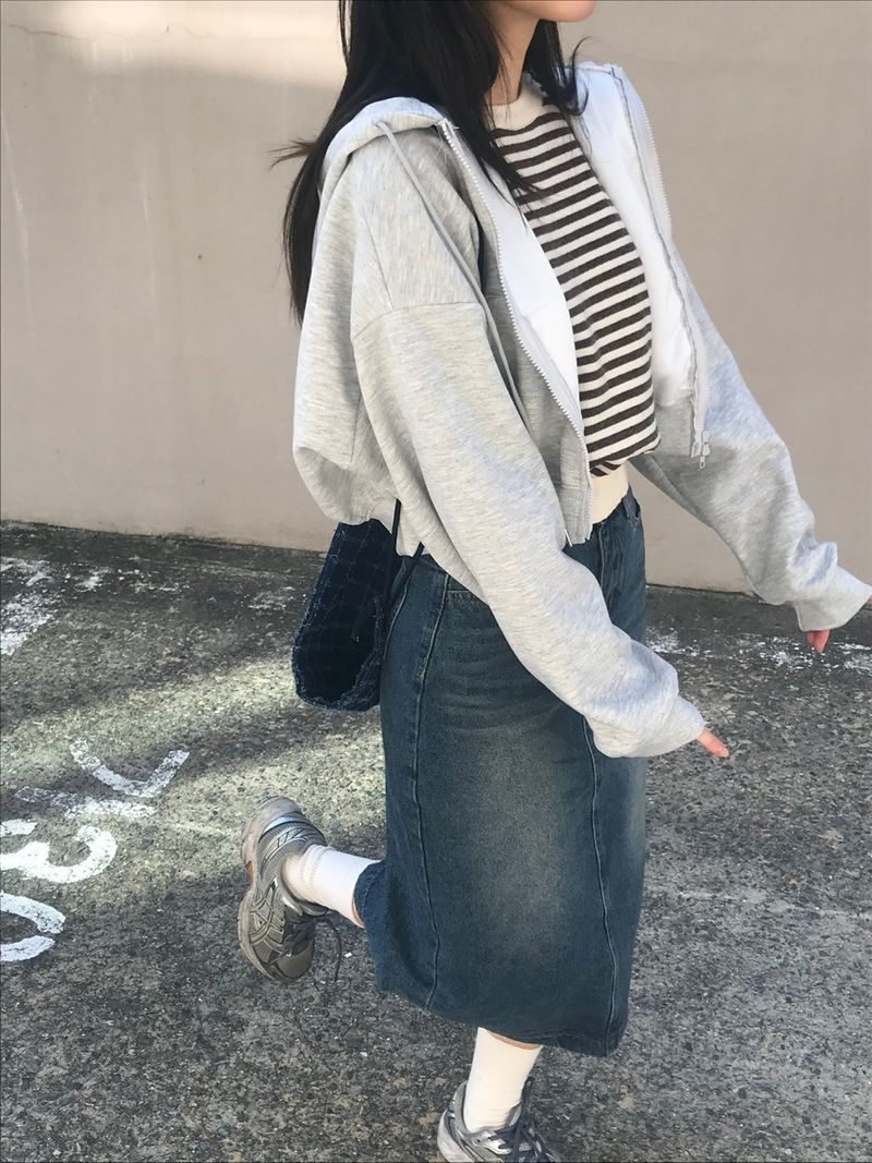 Joli crop two way hood zip up