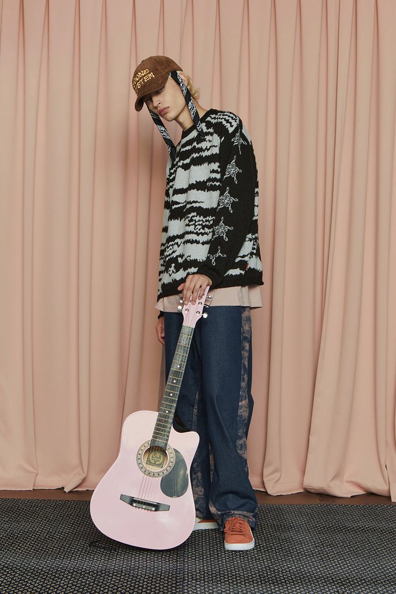 NOTE STAR KNIT / BLACK