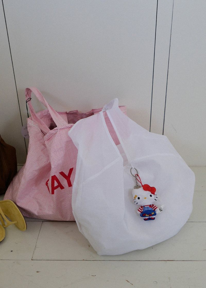 Airy Folding Hobo Bag_White