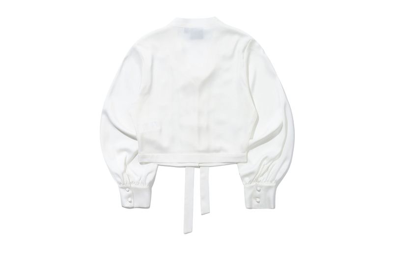 BELL SLEEVE TIE BLOUSE