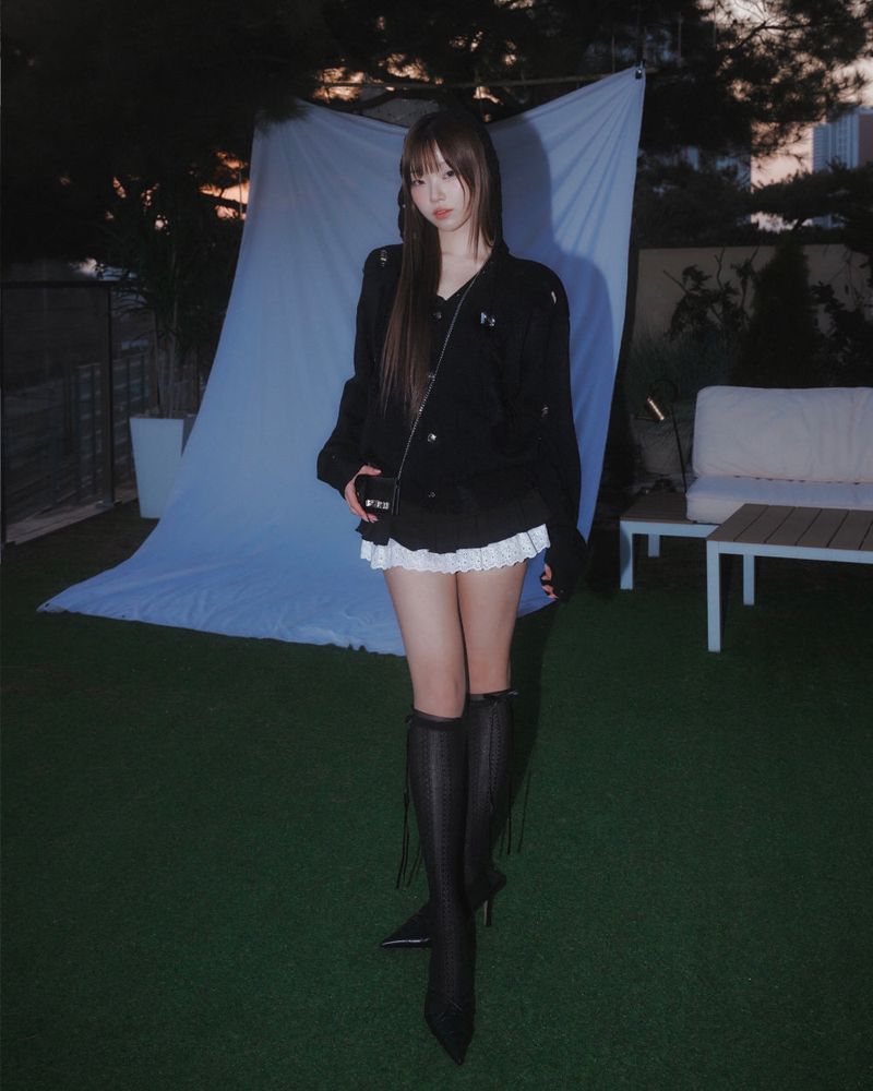 Bloom emblem demage Knit Cardigan