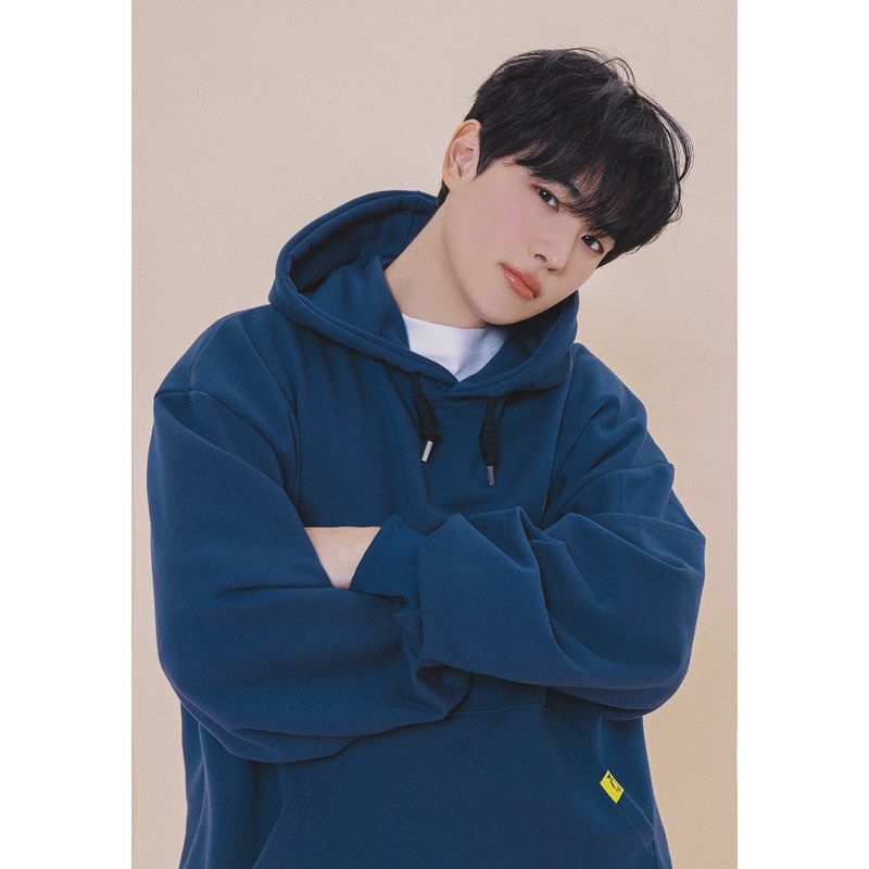 HOLYNUMBER7 X CHOI BYUNGCHAN CHICK GRAPHICS HOODIE_NAVY