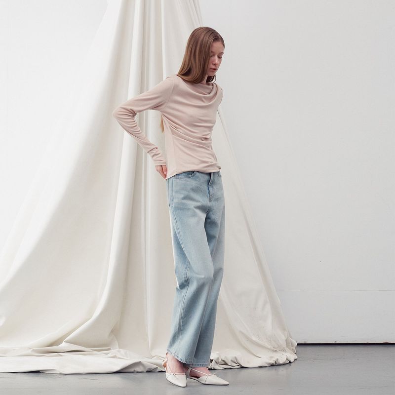 SHIRRING DRAPE LONG SLEEVE TOP BEIGE
