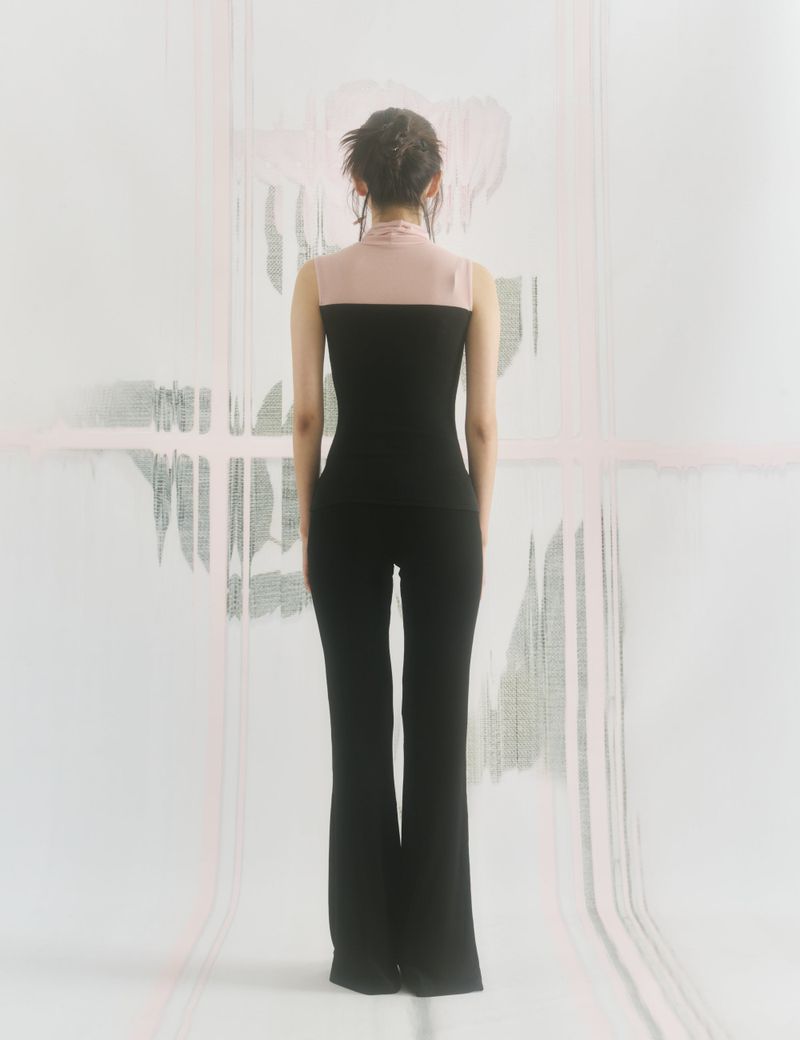 Two-tone Turtleneck Top (BLACKPINK)