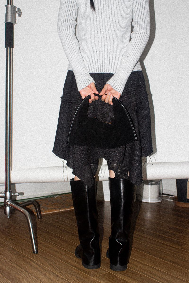 shirring boots cut boots