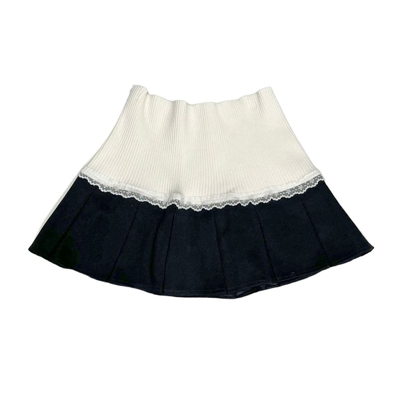 Lace pleated skirt