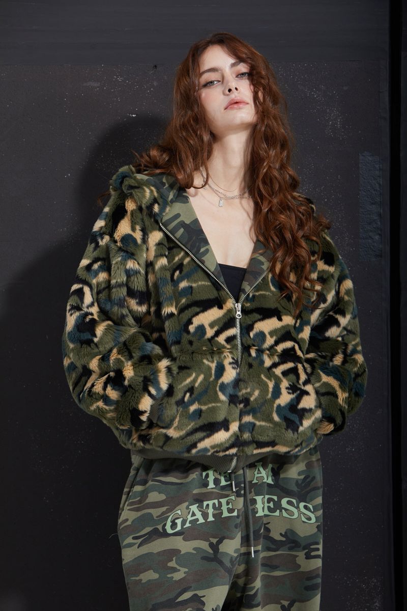 FUR ZIP-UP -CAMO