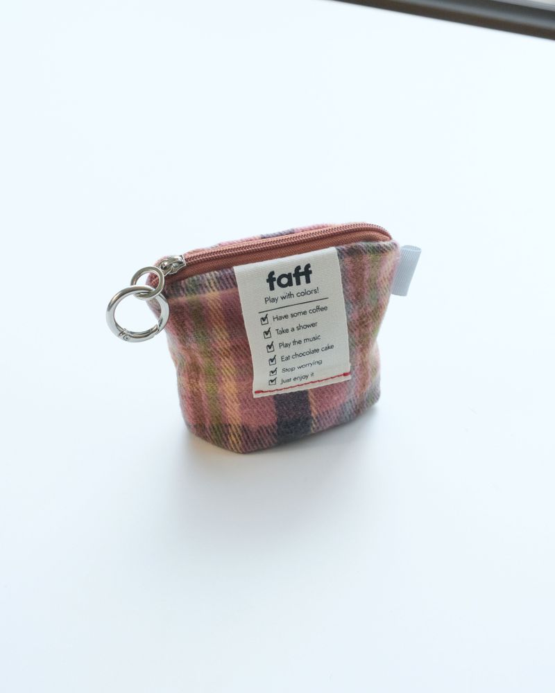 faff（ペプ）の「ファフポーチミニホースピンク（スマホグッズ/小物）」