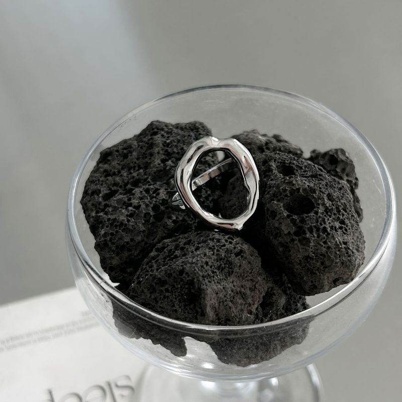 Melted Circle Frame Ring