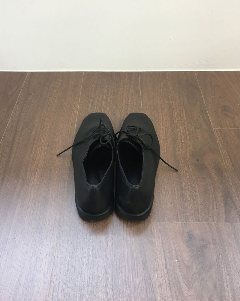 Narrow Square Flat Loafers (1color)