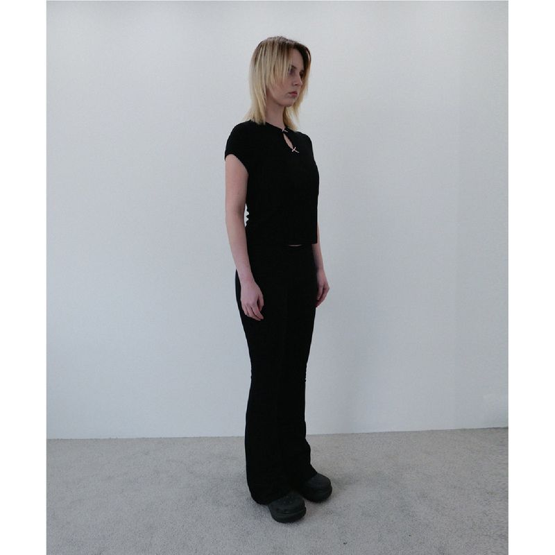 TWO RIBBON HALF SLEEVE TOP