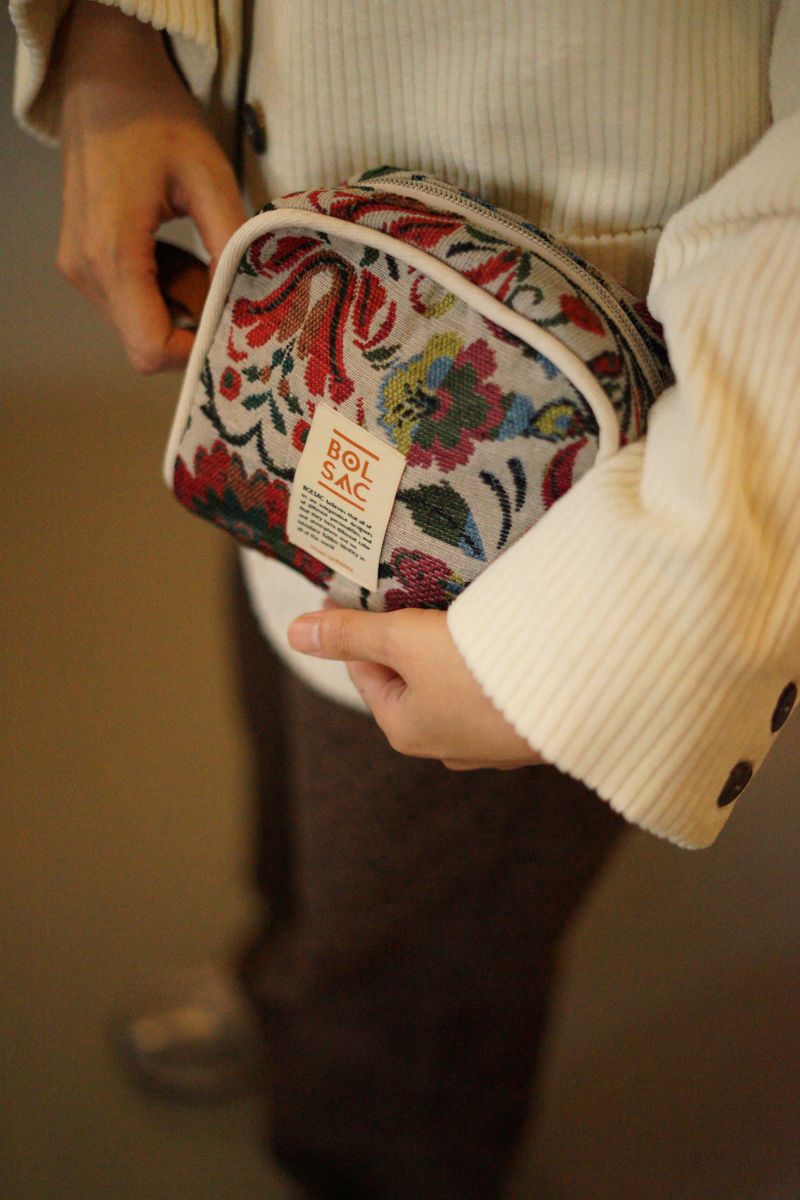 antique handy pouch_beige