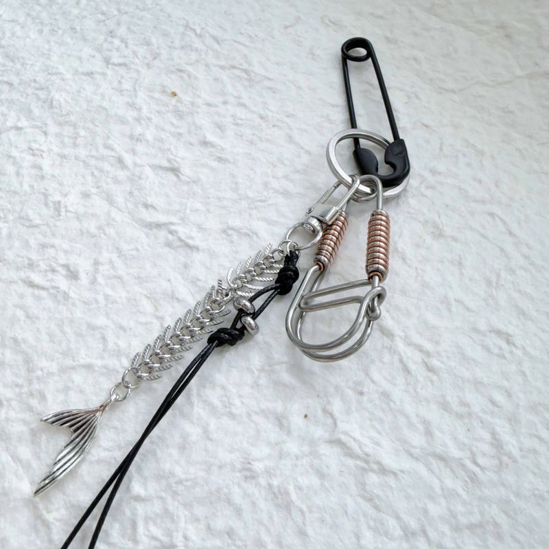Wire Form Fishbone Charm Keychain