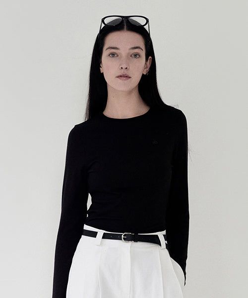 KIRSH（キルシー）の「KIRSH PLAIN ROUND FITTED T-SHIRT [BLACK]（Tops）」