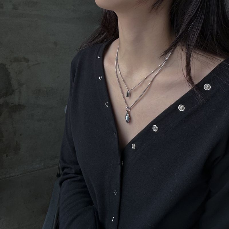 [MADE] White tear Necklace