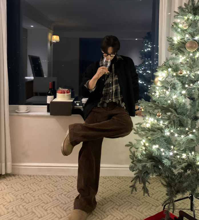 Defaced Late Back Banding Corduroy Wide Pants